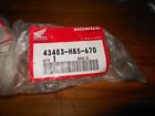 43483-hb5-670 Honda Nos Oem Bushing Rear Brake Stay