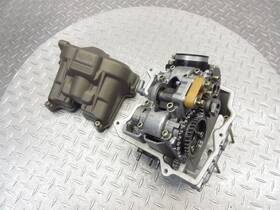 6610710 Aprilia 2007 06-09 Tuono 1000 Rear Cylinder Head Valve Engine Motor Cover Oem
