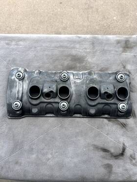 1127713134 Bmw 2016 S1000rr Cylinder Head Valve Cover Top Engine
