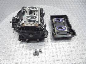 8535540 Bmw 2020 20-23 F900 F900r Cylinder Head Engine Top End Valve Cover Motor Oem