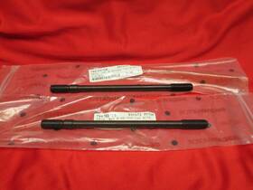 76610012b Ducati Monster 748 996 Supersport Cylinder Head Studs 2 Pcs New Oem