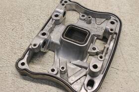 17579-07a Harley 17598-07 20 Harley-davidson Iron 883 Xl883n Inner Rocker Cover