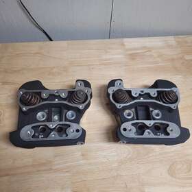 18874-07 Harley-davidson Sportster 1200 Cylinder Heads