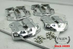 257000395 Harley-davidson 2019 Tri Glide Engine Cylinder Head Rocker Box Cover Kit Chrome #4089