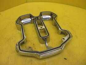 Harley-davidson 25701489 Milwaukee M 8 Engine Top End Rocker Arm Box Lower Cover Chrome