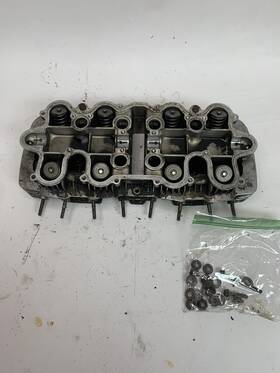 12200-323-000 Honda 1971 Cb500 Cylinder Head Oem