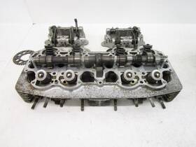 12200-392-00 Honda 77 Cb 750k Cylinder Head 1976-1978