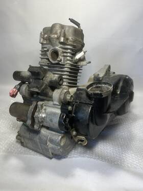 12200-ge1-711 Honda Oem 2001 Elite Ch80 Engine Cylinder Head Crankcase Transmission 2749 Miles