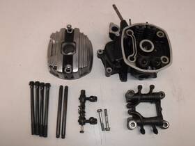 12200-me2-000 Honda Null Silver Wing 650 Gl650 Engine Top End Cylinder Head Right