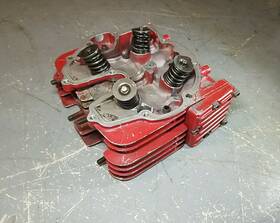 12200-ml6-030 Honda Cylinder Head 1986 1987 Xl 600 R Pd03e 86 87 Xl600 Mg2 Valves Oem Damage