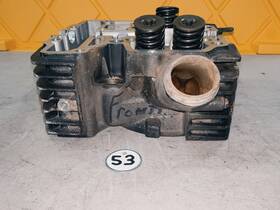 12210-me9-770 Honda 1984 Vt700 Shadow Front Cylinder Head Assembly #12210-me9-770