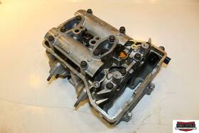 12320-mcs-010 Honda 2007 St1300 Right Engine Top End Cylinder Head Valves