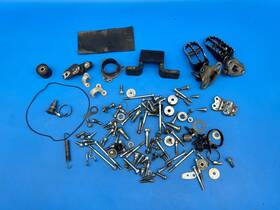17512-kz3-j00 Honda 1998 Cr125r Cr125 Bolts Set Bolt Kit Joint Pipe Rubber Fuel Tank Stay Step