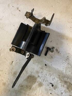 30515mj1000 Honda Cb 700 Sc Nighthawk S Complete Ignition Coil Mount Cb700sc 1984-85-86