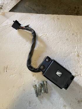 38200mj1671 Honda Cb 700 Sc Nighthawk S Fuse Box Top Bar Clamp Assembly Cb700sc 1984-85-86