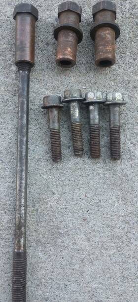 16-11-190-01 Husqvarna 1985 1986 Cylinder Head Nuts And Studs Bolts 30 500 Cr Wr Xc 85-87