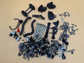 Husqvarna 90239005050 2022 Svartpilen 401 Bolts Set Bolt Fuel Tank Mounting Rotor Screw