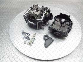 5141993 Indian 2020 20-23 Challenger Dark Horse Oem Rear Cylinder Head Valve Cover Top