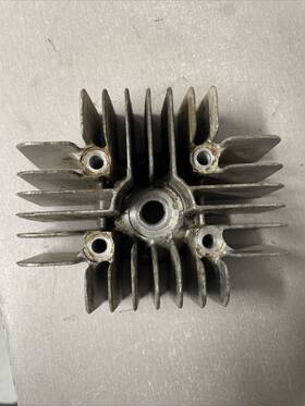 11001-014 Kawasaki 1980 76-80 Kv75 Kv 75 Cylinder Head