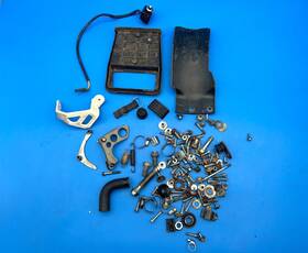 14026-1159 Kawasaki Kdx200 1996 Oem Set Bolts Cover Guide Chain Band Fuel Tank Cap Air