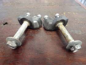 46012-0060 Kawasaki 09-11 Ninja 650r Lower Handlebar Clamps