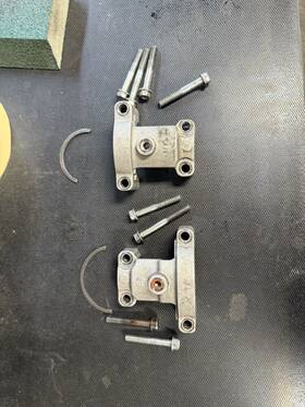 E2414 Kawasaki 2006-2008 Kx250f Cam Caps With Bolts And Retainer Clips Oem #17