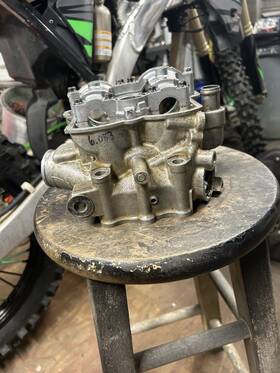 E8400 Kawasaki 2011 Kx250f Cylinder Head Needs Repair
