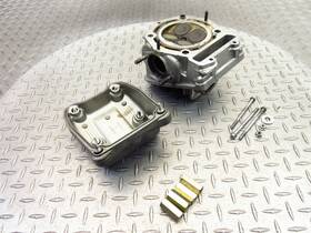 872864 Piaggio 2009 09-12 Mp3 400cc Scooter Cylinder Head Valve Cover Engine Motor Oem