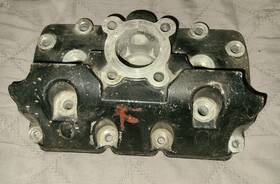 Suzuki 11111-21a14 1986 1987 86 87 Rg500 Gamma Oem Front Cylinder Head Cover Engine Top
