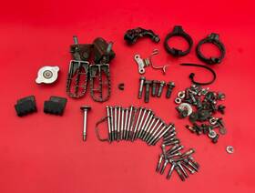 11161-35g00 Suzuki 2005 - 2007 Oem Rmz450 Bolts Set Step Steps Footrest Bolt Magneto Cover