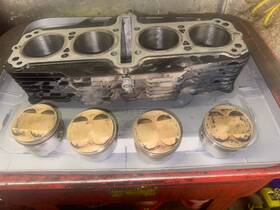 11210-00a06 Suzuki 84 85 86 Gs-1150e Cylinder Block And Pistons