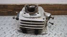 11210-27301 Suzuki 73-77 Rv125 Engine Motor Cylinder Head
