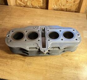 11210-47005 Suzuki 1980 Gs550 Gs550l Gs550e Engine Cylinders Cylinder Block Oem
