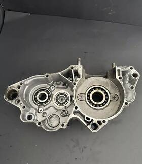 11300-37856 Suzuki 03 Rm250 Engine Full Crankcase Cylinder Transmission Governor
