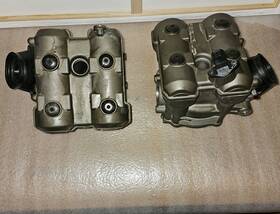 Suzuki 387614794264 Tl 1000 S Front And Rear Cylinder Heads
