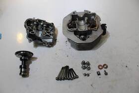 Suzuki 51103-26g10 2011 Tu250 Engine Cylinder Head Cam Shaft Valves