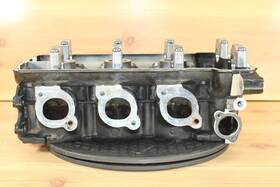 50700-11 Triumph 11 2000 955i 955 I Daytona Motor Top End Cylinder Head Valves