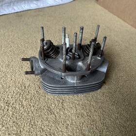 Triumph 40-0930 Tr25 Bsa B25 Cylinder Head #
