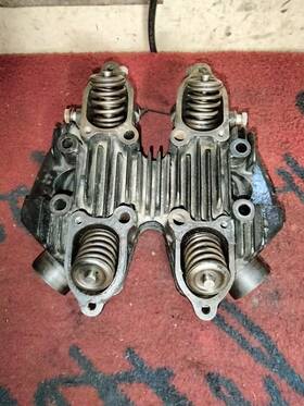 70-3873 Triumph Pre Unit 6t 650 Thunderbird Cast Iron 8-bolt Cylinder Head