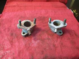 70-7136 Triumph Daytona 500 Intake Manifolds 1967 - 1974 Dual Carb 015525