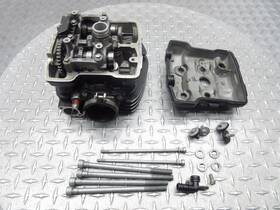 T100028 Triumph 2024 2023-24 Speed 400 Cylinder Head Bolts Cover