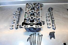 T1150006 Triumph 2001 Daytona 955i Cylinder Head Assembly