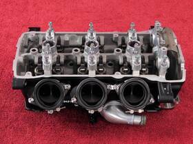T1158031 Triumph Complete Engine Cylinder Head With Valves Speed Triple 1200 Rs 1200rs