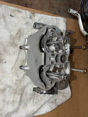 17830 Yamaha 2002 Yz250f Cylinder Head Oem In Good Condition See Pics