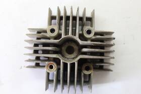 Yamaha 205-11111-00-00 67-68 Yl2 100 Oem Engine Motor Cyliner Head Cover