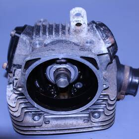 25a-11310-01-00 Yamaha 1983 Xt125 Engine Motor Cylinder Head