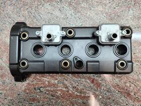 2c0-11191-11 Yamaha 2017-2025 Yzf-r6 Cylinder Head Valve Cover Oem