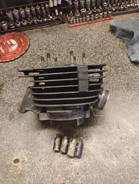 2x51131100 Yamaha 1979 Yz400 It400 Cylinder Jug
