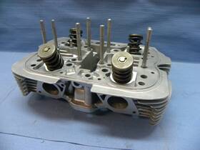 341-11111-02-00 Yamaha Tx750 Tx 750 Engine Cylinder Head Valves Springs #110