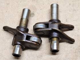 3b3-e2151-03-00 Yamaha 2013 Zuma Yw50 Oem Valve Rocker Arms